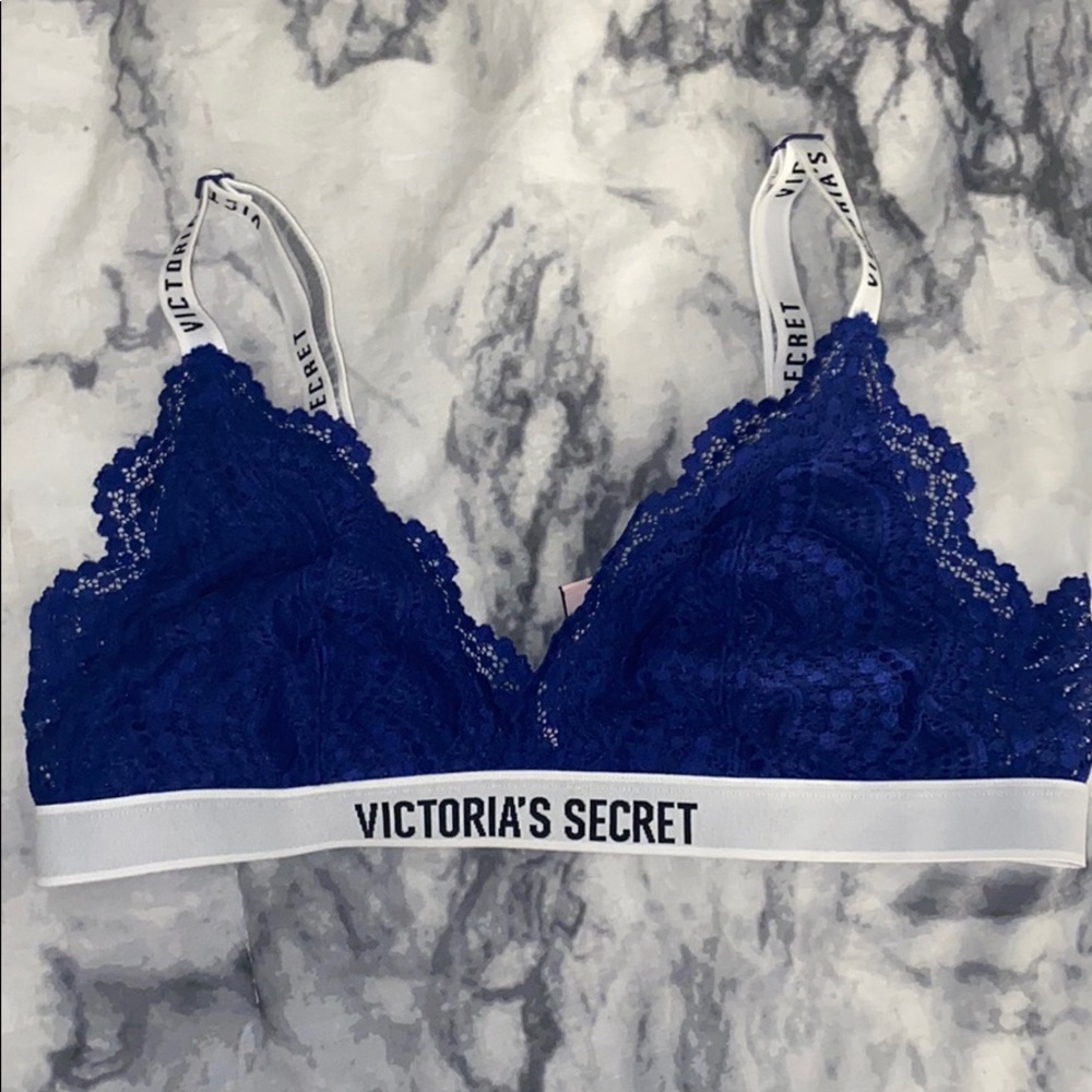 💙Victoria Secret logo lace bra💙